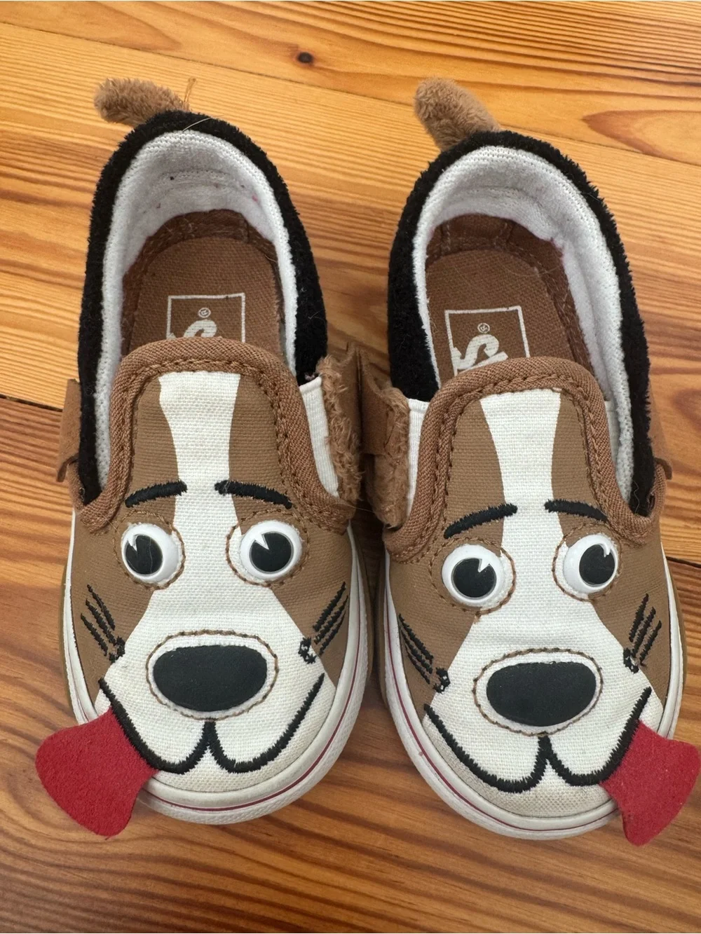 Vans Toddler Brown & White Dog Slip-On Shoes with Red Tongue size 5.5C